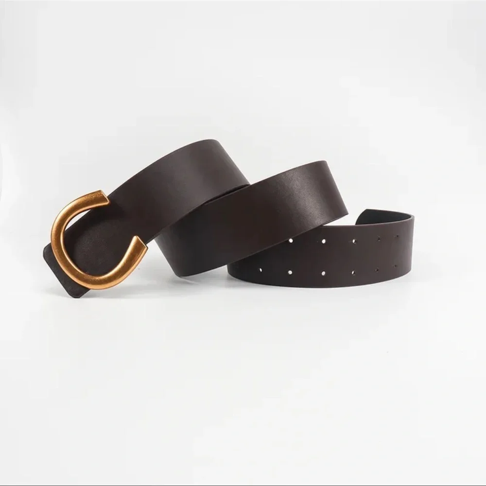 Classic Black Leather Gold C Buckle Belt - Picture 8 of 10